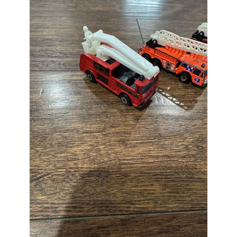 Vintage Matchbox Fire Truck Lot of 4 1975 1981 1982 Blaze Buster Ladder Diecast